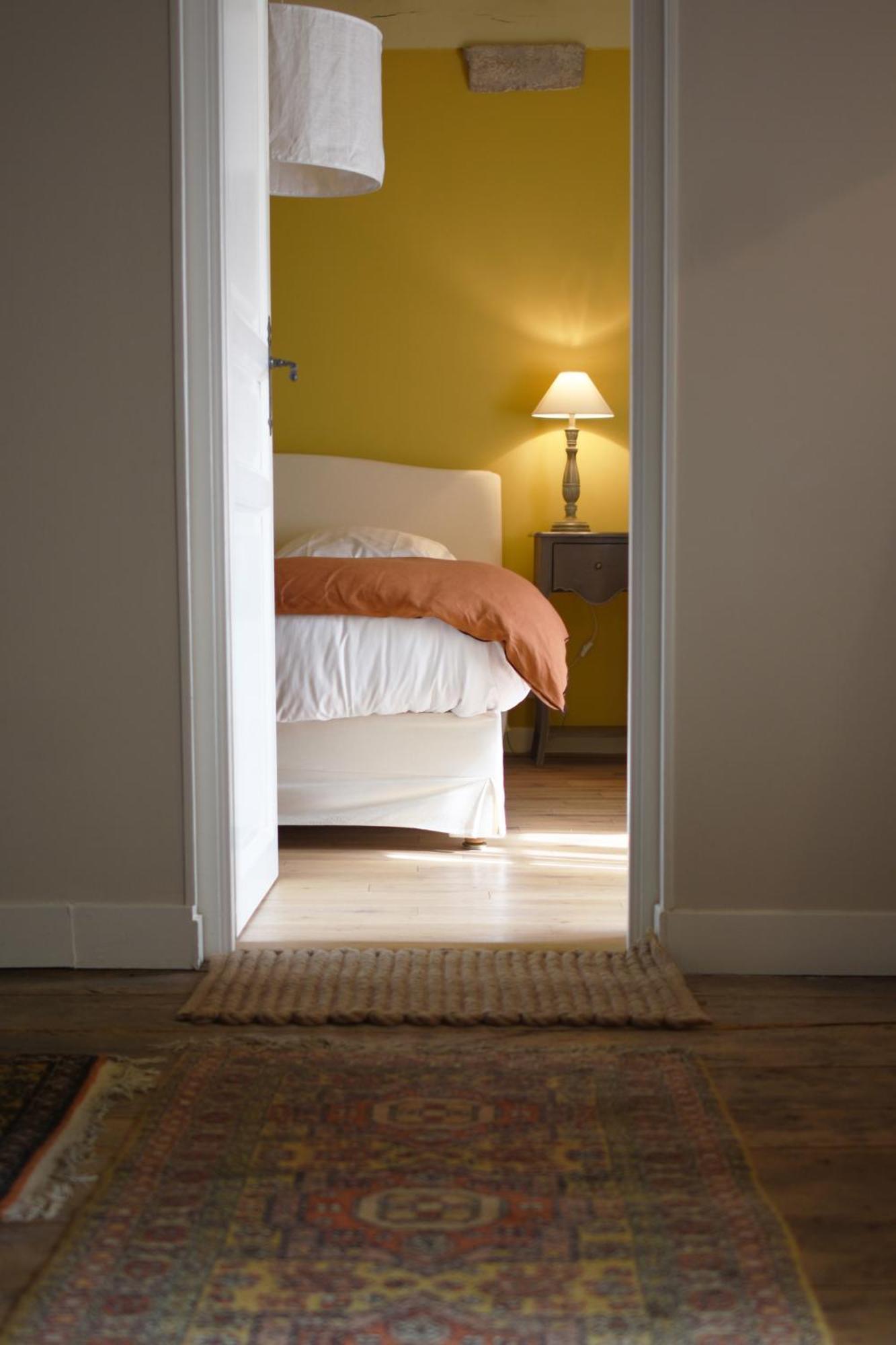 Bed and Breakfast Domaine De L'Ermitage Berry-Bouy Экстерьер фото